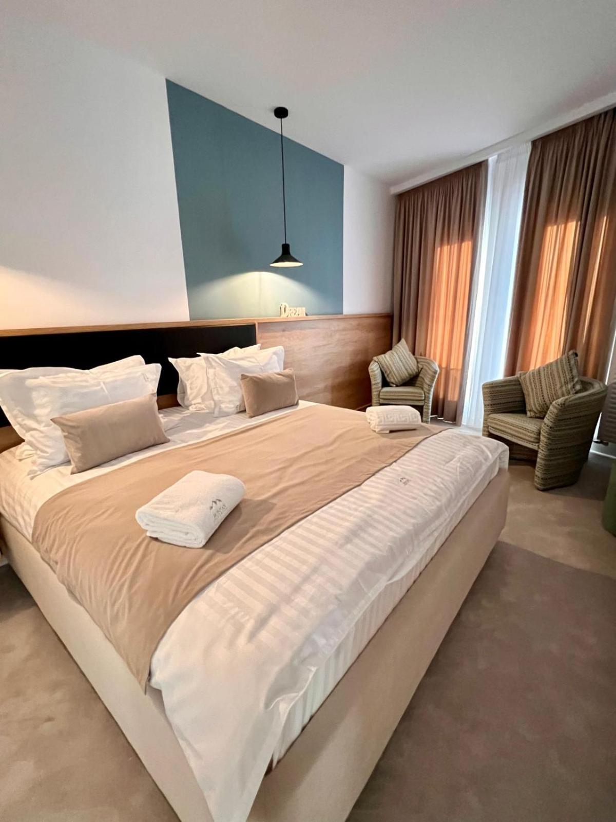 Montan-Aparthotel Predeal Exterior photo
